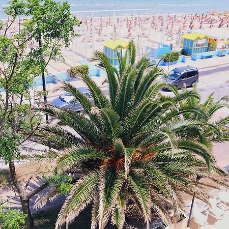 Hotel Dinarica Marotta Εξωτερικό φωτογραφία