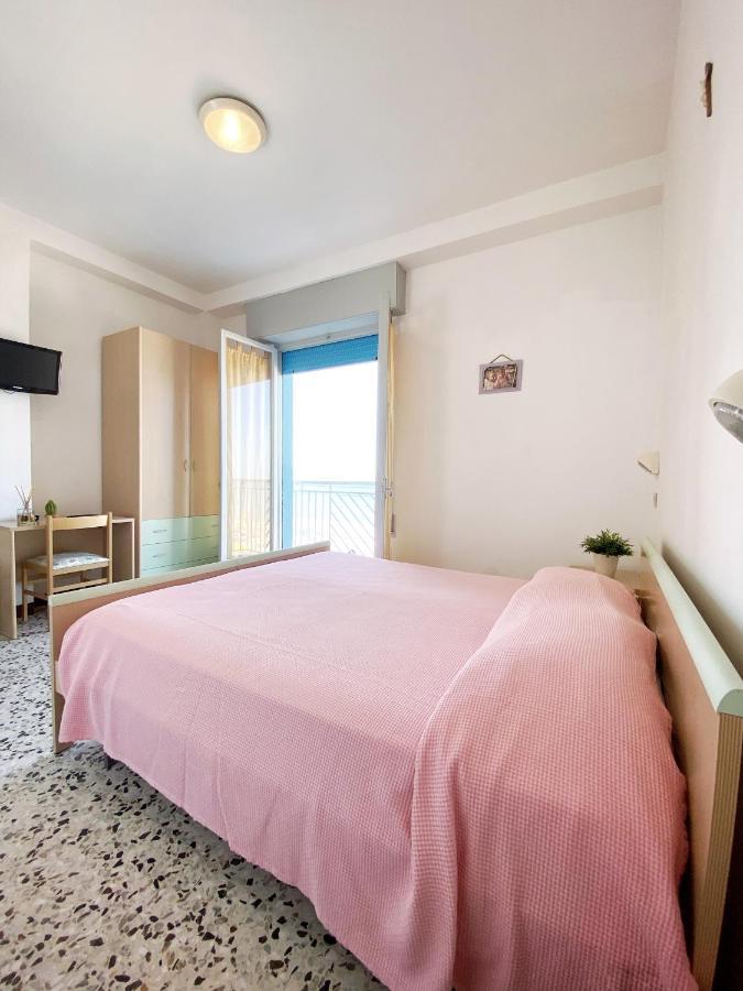 Hotel Dinarica Marotta Εξωτερικό φωτογραφία