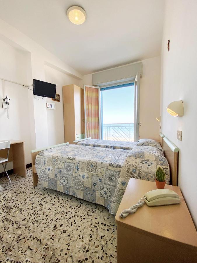 Hotel Dinarica Marotta Εξωτερικό φωτογραφία