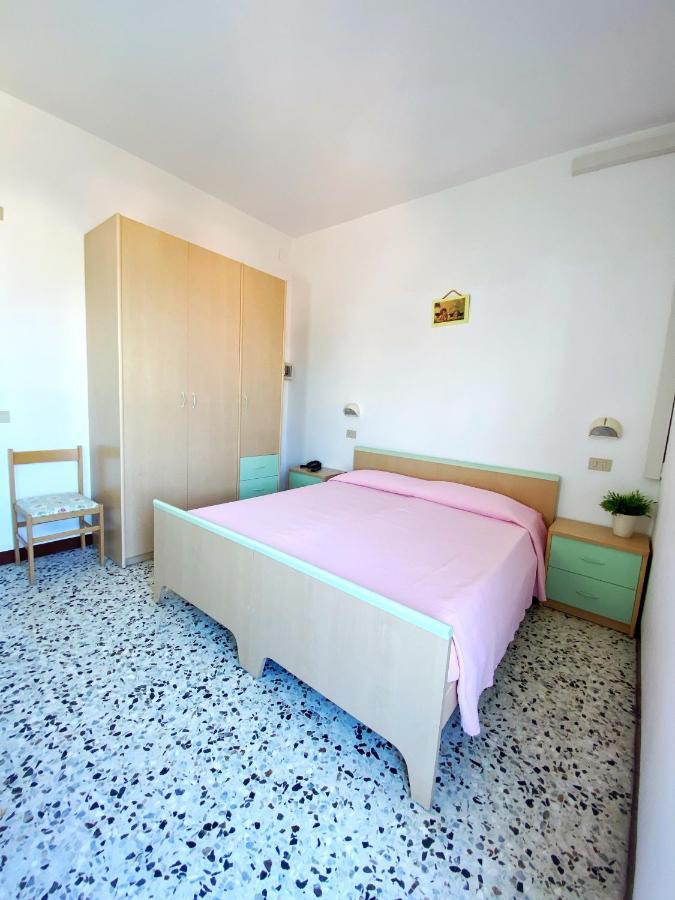 Hotel Dinarica Marotta Εξωτερικό φωτογραφία
