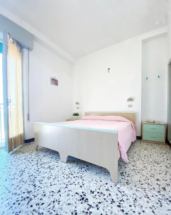 Hotel Dinarica Marotta Εξωτερικό φωτογραφία