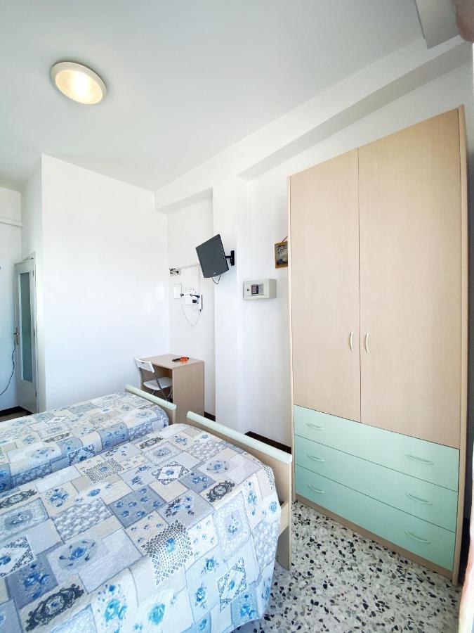 Hotel Dinarica Marotta Εξωτερικό φωτογραφία