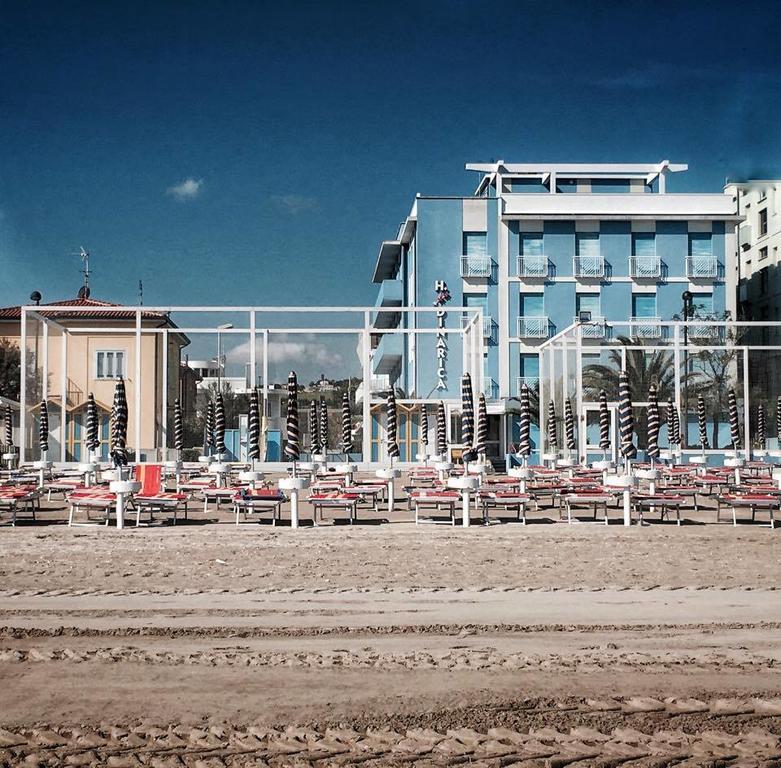 Hotel Dinarica Marotta Εξωτερικό φωτογραφία